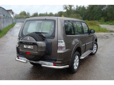 Защита заднего бампера уголки 76 мм ТСС для Mitsubishi Pajero 4 2011-2014