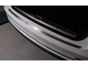 Накладка на задний бампер лист шлифованный надпись Аudi для Audi Q8 № AUDIQ819-07